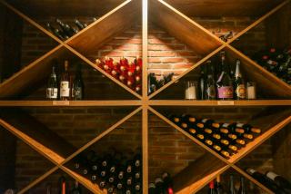 Stockage de vin à domicile : solutions et conseils pratiques